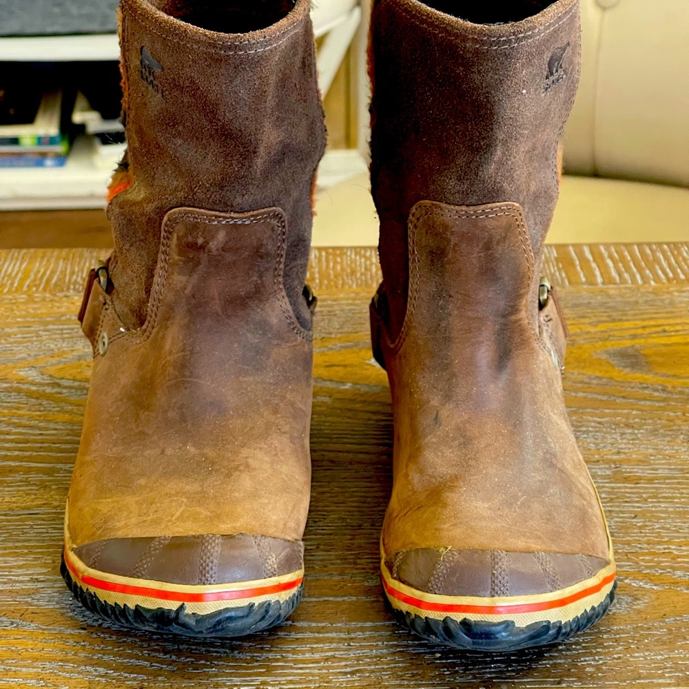 Sorel suede half boots size 5.5 to 6